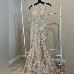 Wedding dress size 4